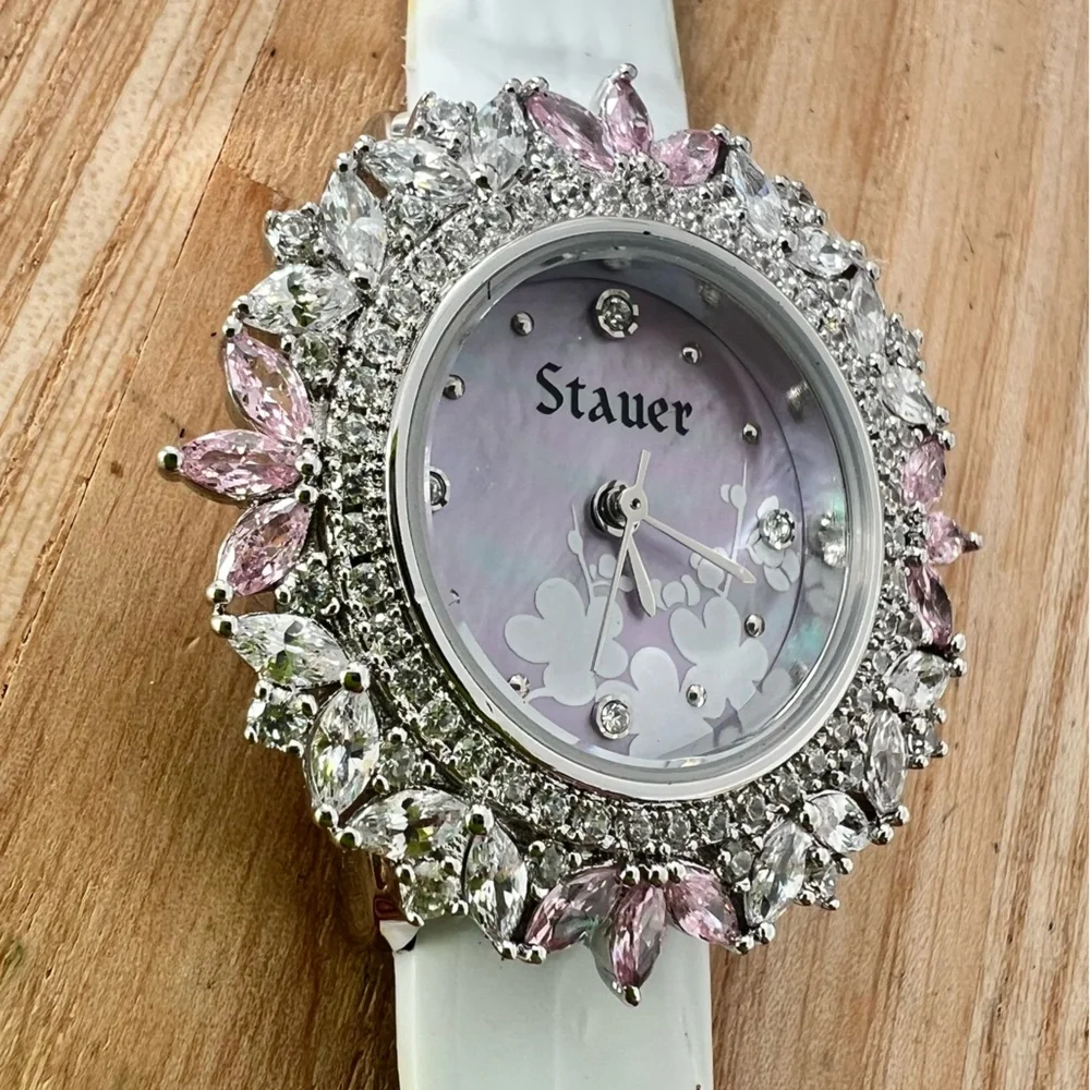 stauer brand model
